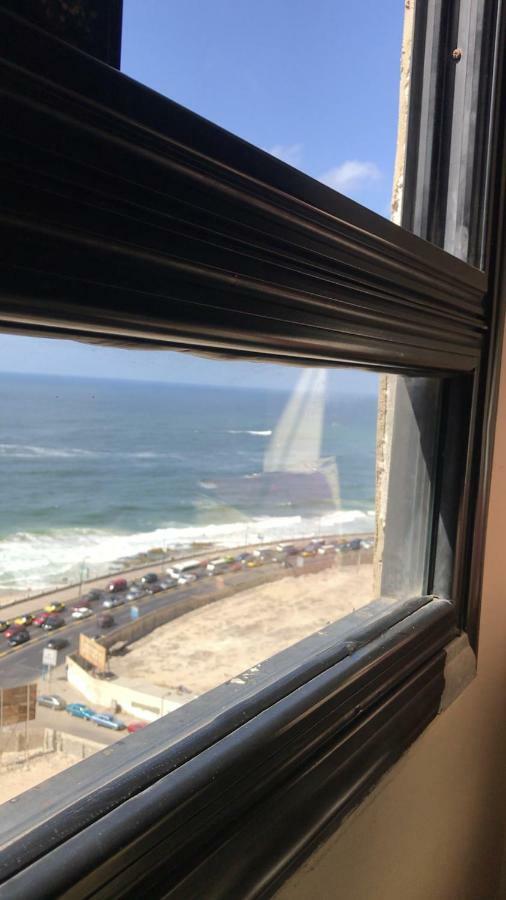Cozy New 2 Bd Amazing Beach View Next To Hilton Hotel Family Only !العائلات فقط Александрия Экстерьер фото