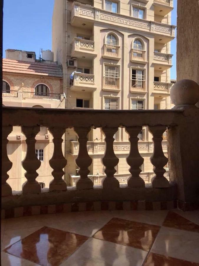 Cozy New 2 Bd Amazing Beach View Next To Hilton Hotel Family Only !العائلات فقط Александрия Экстерьер фото