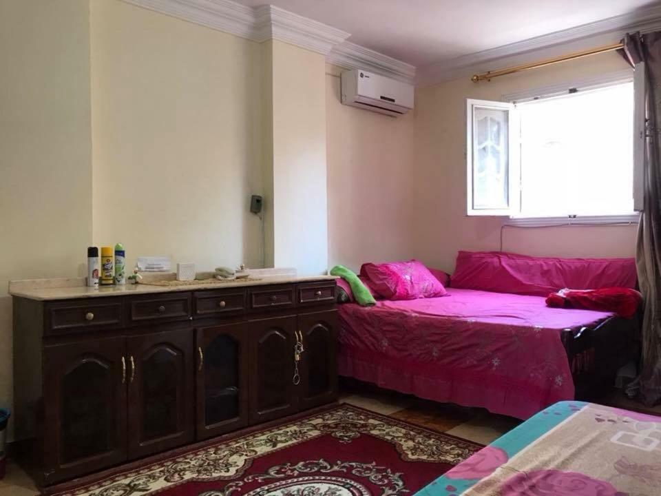 Cozy New 2 Bd Amazing Beach View Next To Hilton Hotel Family Only !العائلات فقط Александрия Экстерьер фото